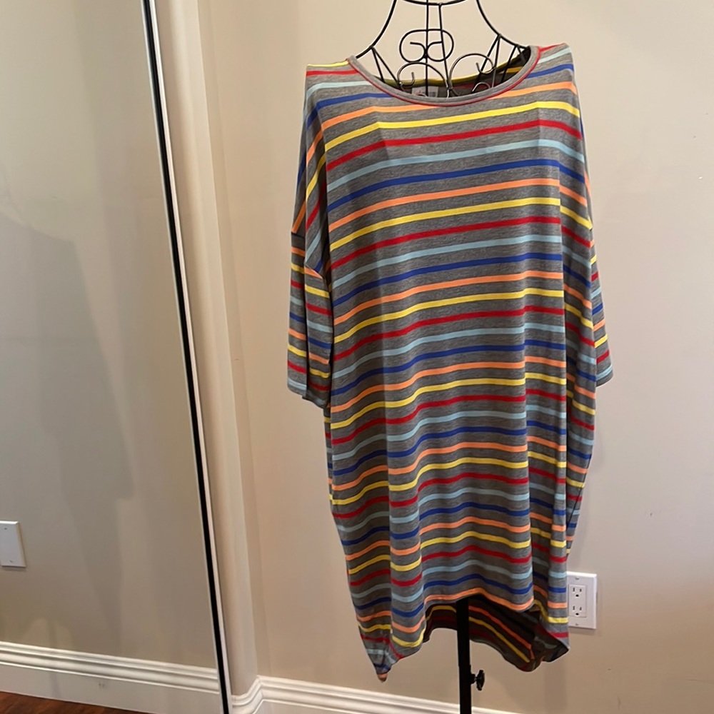 Lularoe Irma Tunic Top size Large. New with tags.